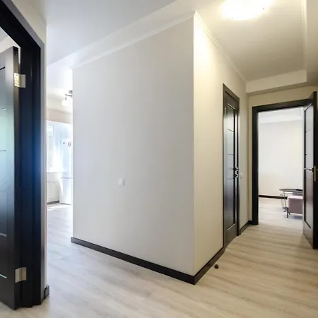 Artal Apartment On Obolonskyi Avenue 16 Kiew Exterior foto