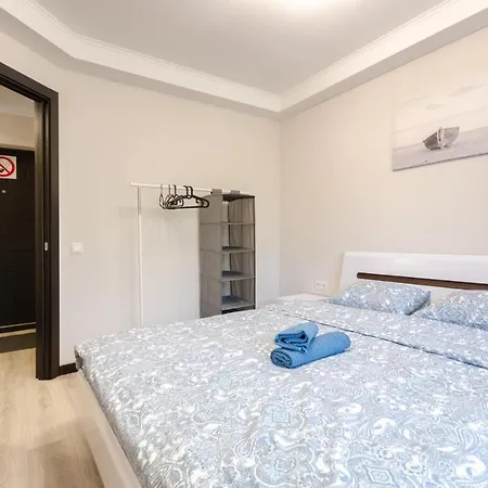 Artal Apartment On Obolonskyi Avenue 16 Kiew Exterior foto