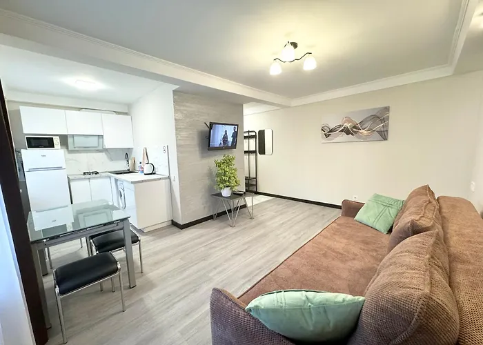 Artal Apartment On Obolonskyi Avenue 16