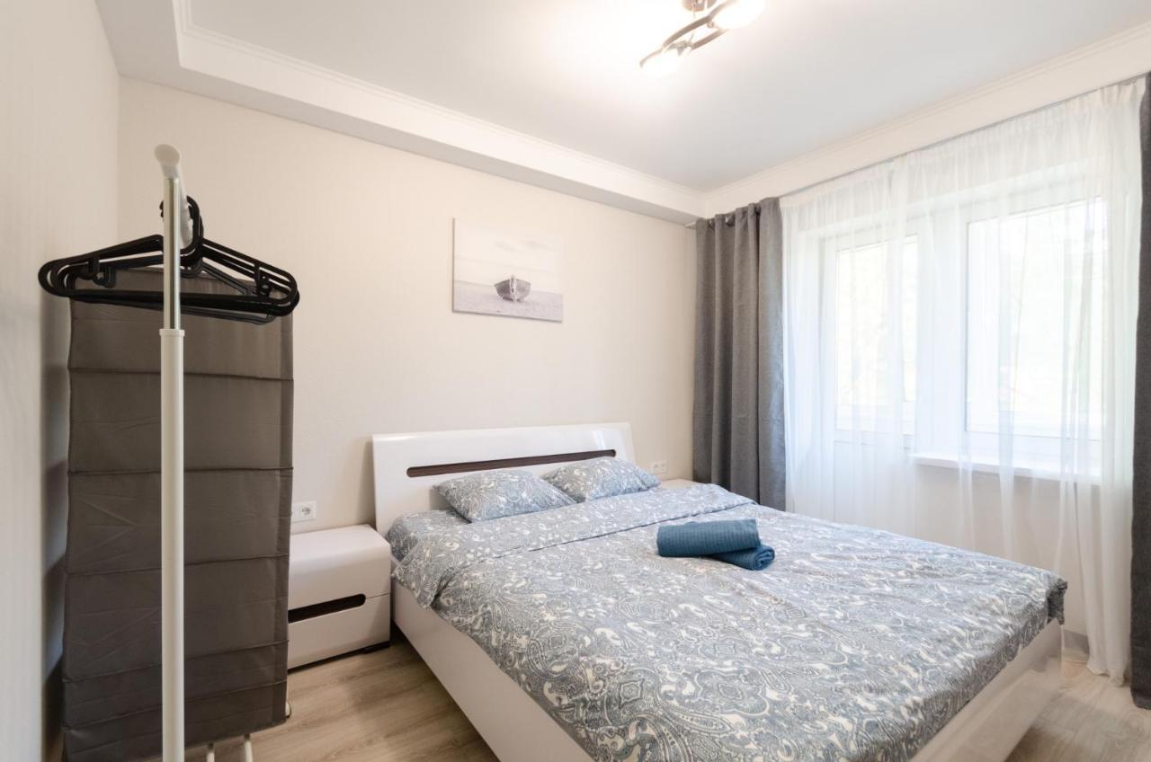 Apartment Artal On Obolonskyi Avenue 16 *
